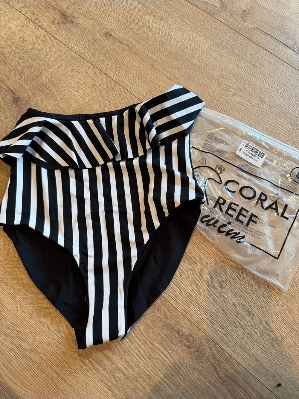 Coral Reef Navy & White Striped Ruffle High-Waist Swim Bottoms - Small